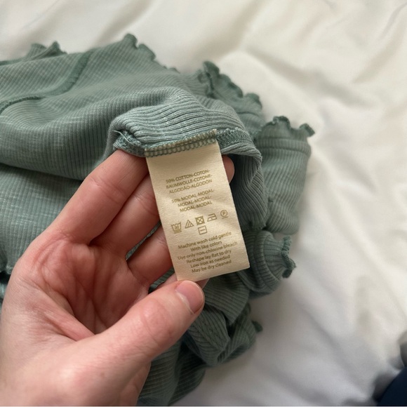 Women's Green Ruffle Button-Down Top - Picture 4 of 5